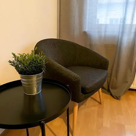 公寓 Bee Apartment: Ideal Fuer Gruppen & Monteure Lahnau